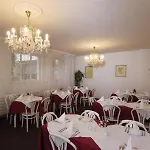 Ea Jessenius Hotel 3*