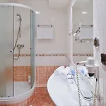 Ea Jessenius 3*