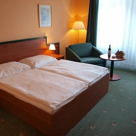 Ea Jessenius Hotell Karlovy Vary