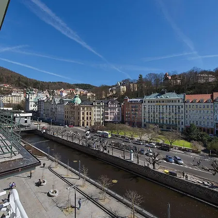 Szálloda Ea Jessenius 3*