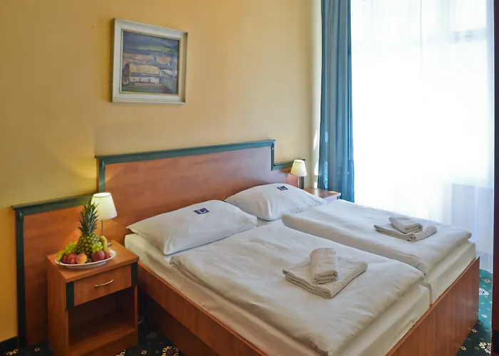 Ea Jessenius Hotel Karlowe Wary