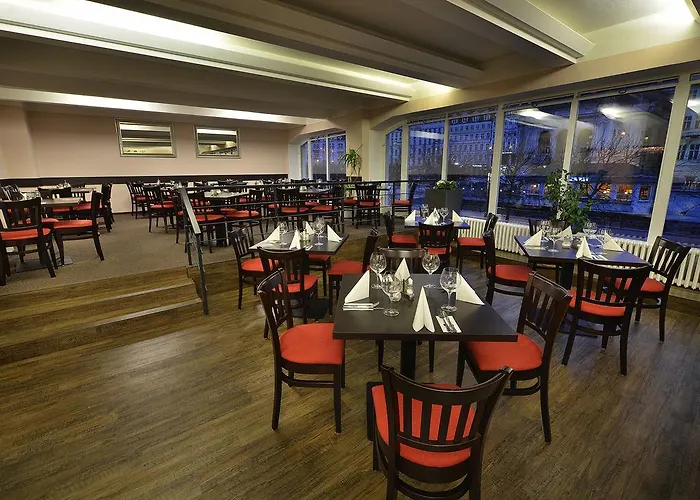 Ea Jessenius Hotel
