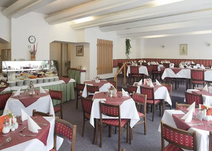 Hotel Ea Jessenius 3*